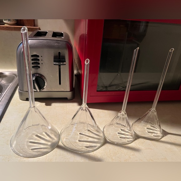Vintage PYREX glass funnels 4 - Picture 2 of 10